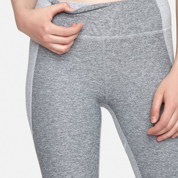 Outdoor Voices Gray Two-Tone Leggings Size Large - Picture 4 of 8